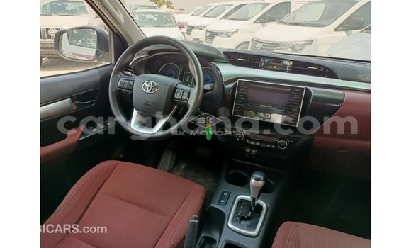 Buy Import Toyota Hilux White Car in Import - Dubai in Ashanti Buy Import Toyota Hilux White Car in Import - Dubai in Ashanti