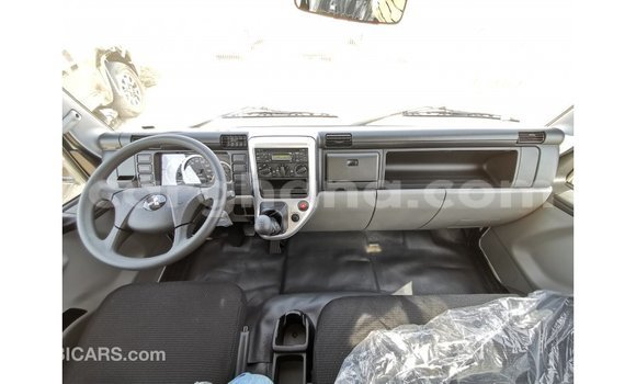 Buy Import Mitsubishi Fuso White Truck in Import - Dubai in Ashanti Buy Import Mitsubishi Fuso White Truck in Import - Dubai in Ashanti