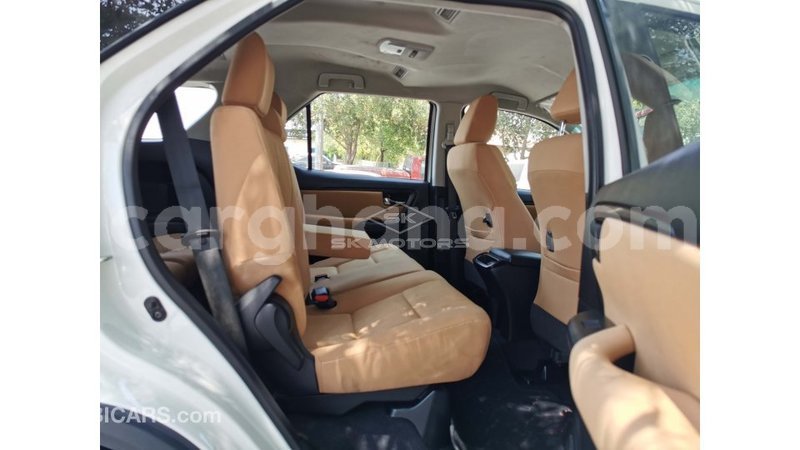 Big with watermark toyota fortuner ashanti import dubai 25897