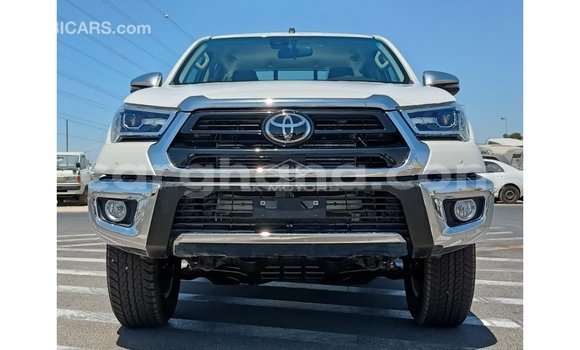 Ra Imported Toyota Hilux funfun Ọkọ̀ in Import - Dubai ni Ashanti Ra Imported Toyota Hilux funfun Ọkọ̀ in Import - Dubai ni Ashanti