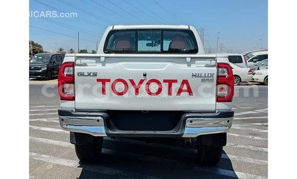 Ra Imported Toyota Hilux funfun Ọkọ̀ in Import - Dubai ni Ashanti Ra Imported Toyota Hilux funfun Ọkọ̀ in Import - Dubai ni Ashanti