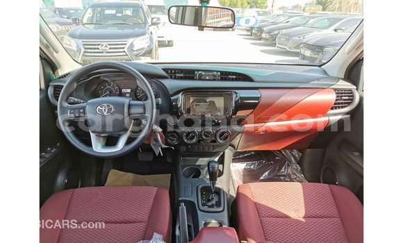 Sayi Imported Toyota Hilux White Mota in Import - Dubai a Ashanti Sayi Imported Toyota Hilux White Mota in Import - Dubai a Ashanti