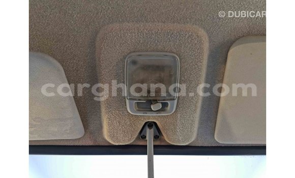 Sayi Imported Mitsubishi Fuso White Babbar mota in Import - Dubai a Ashanti Sayi Imported Mitsubishi Fuso White Babbar mota in Import - Dubai a Ashanti