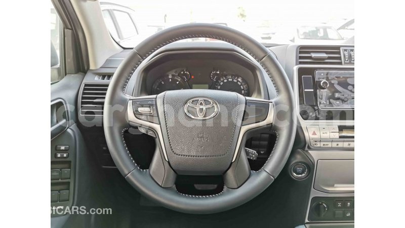 Big with watermark toyota prado ashanti import dubai 25955