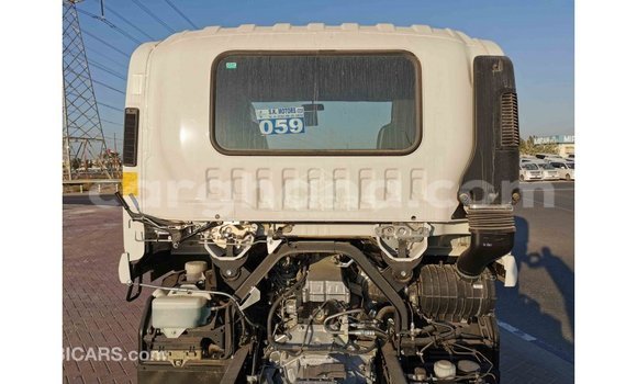 Buy Import Isuzu Rodeo White Car in Import - Dubai in Ashanti Buy Import Isuzu Rodeo White Car in Import - Dubai in Ashanti