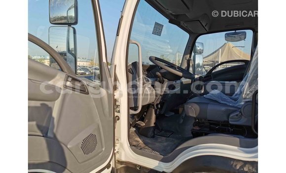 Buy Import Isuzu Rodeo White Car in Import - Dubai in Ashanti Buy Import Isuzu Rodeo White Car in Import - Dubai in Ashanti