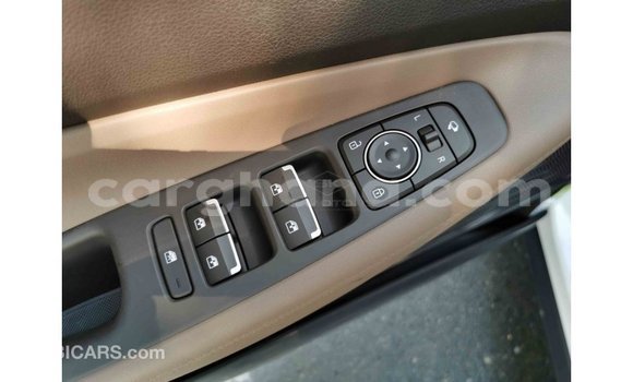 Buy Import Hyundai Santa Fe White Car in Import - Dubai in Ashanti Buy Import Hyundai Santa Fe White Car in Import - Dubai in Ashanti