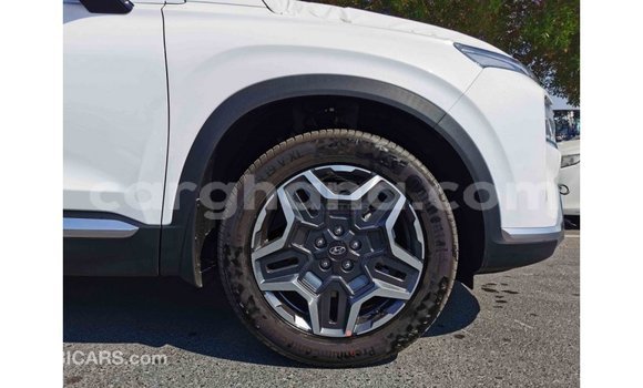 Buy Import Hyundai Santa Fe White Car in Import - Dubai in Ashanti Buy Import Hyundai Santa Fe White Car in Import - Dubai in Ashanti