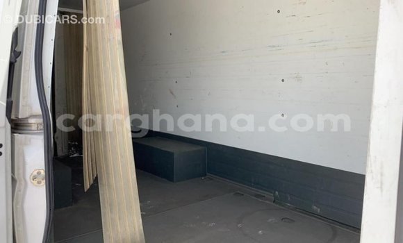 Sayi Imported Volkswagen Beetle White Mota in Import - Dubai a Ashanti Sayi Imported Volkswagen Beetle White Mota in Import - Dubai a Ashanti