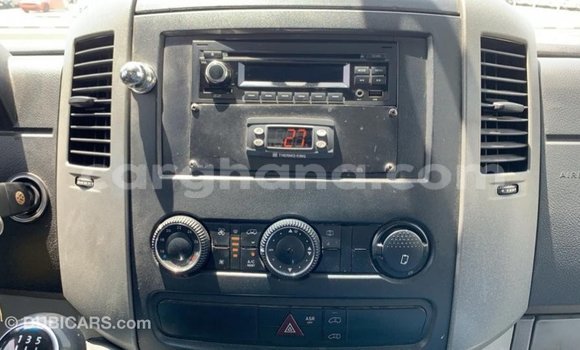 Sayi Imported Volkswagen Beetle White Mota in Import - Dubai a Ashanti Sayi Imported Volkswagen Beetle White Mota in Import - Dubai a Ashanti