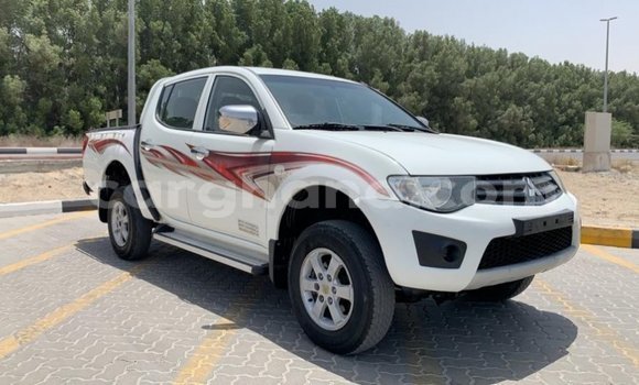 Ra Imported Mitsubishi L200 funfun Ọkọ̀ in Import - Dubai ni Ashanti Ra Imported Mitsubishi L200 funfun Ọkọ̀ in Import - Dubai ni Ashanti
