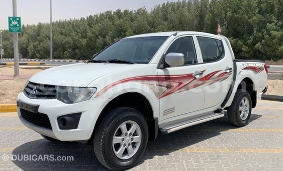 Ra Imported Mitsubishi L200 funfun Ọkọ̀ in Import - Dubai ni Ashanti Ra Imported Mitsubishi L200 funfun Ọkọ̀ in Import - Dubai ni Ashanti