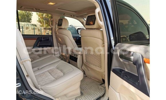 Ra Imported Toyota Land Cruiser Black Ọkọ̀ in Import - Dubai ni Ashanti Ra Imported Toyota Land Cruiser Black Ọkọ̀ in Import - Dubai ni Ashanti