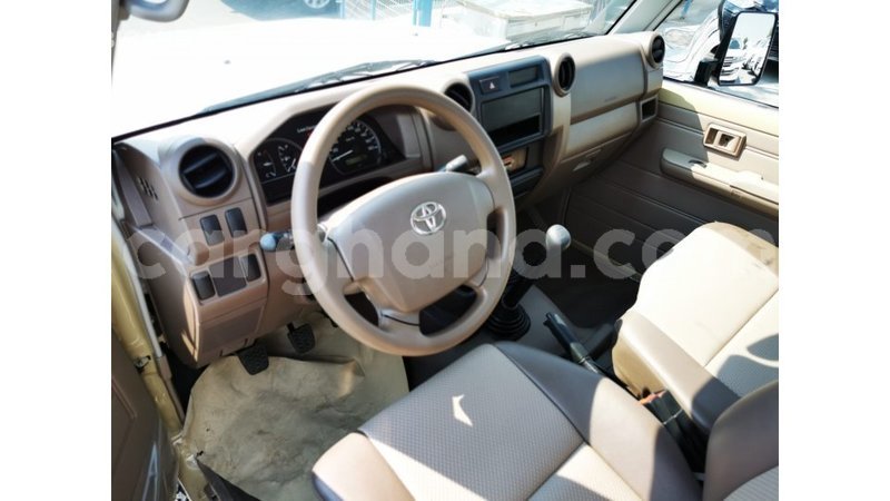 Big with watermark toyota land cruiser ashanti import dubai 26022