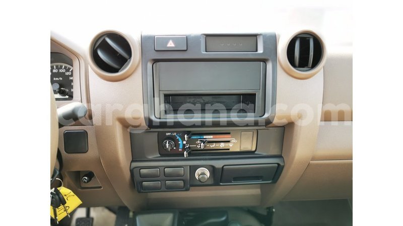 Big with watermark toyota land cruiser ashanti import dubai 26022