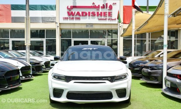 Ra Imported Dodge Charger funfun Ọkọ̀ in Import - Dubai ni Ashanti Ra Imported Dodge Charger funfun Ọkọ̀ in Import - Dubai ni Ashanti