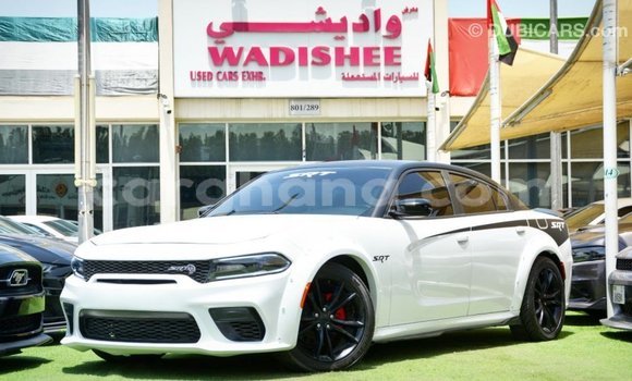 Ra Imported Dodge Charger funfun Ọkọ̀ in Import - Dubai ni Ashanti Ra Imported Dodge Charger funfun Ọkọ̀ in Import - Dubai ni Ashanti