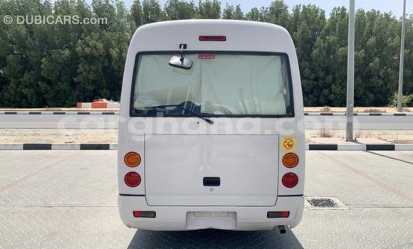 Ra Imported Mitsubishi Carisma funfun Ọkọ̀ in Import - Dubai ni Ashanti Ra Imported Mitsubishi Carisma funfun Ọkọ̀ in Import - Dubai ni Ashanti