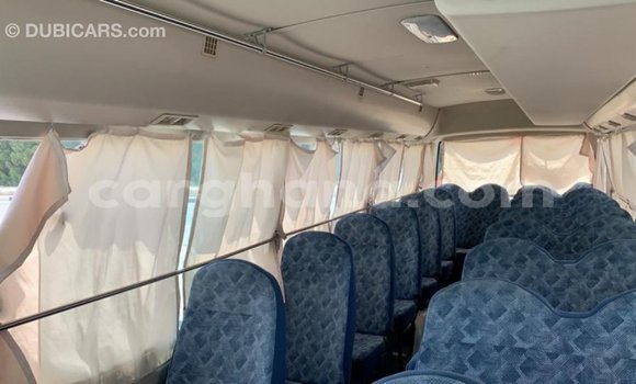 Ra Imported Mitsubishi Carisma funfun Ọkọ̀ in Import - Dubai ni Ashanti Ra Imported Mitsubishi Carisma funfun Ọkọ̀ in Import - Dubai ni Ashanti