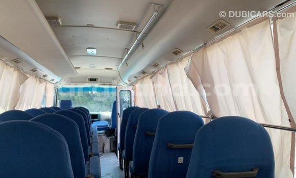 Ra Imported Mitsubishi Carisma funfun Ọkọ̀ in Import - Dubai ni Ashanti Ra Imported Mitsubishi Carisma funfun Ọkọ̀ in Import - Dubai ni Ashanti