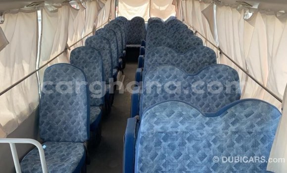 Ra Imported Mitsubishi Carisma funfun Ọkọ̀ in Import - Dubai ni Ashanti Ra Imported Mitsubishi Carisma funfun Ọkọ̀ in Import - Dubai ni Ashanti