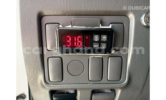 Buy Import Toyota Hilux White Car in Import - Dubai in Ashanti Buy Import Toyota Hilux White Car in Import - Dubai in Ashanti