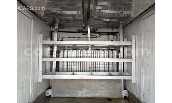 Buy Import Toyota Hilux White Car in Import - Dubai in Ashanti Buy Import Toyota Hilux White Car in Import - Dubai in Ashanti