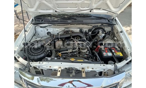 Buy Import Toyota Hilux White Car in Import - Dubai in Ashanti Buy Import Toyota Hilux White Car in Import - Dubai in Ashanti