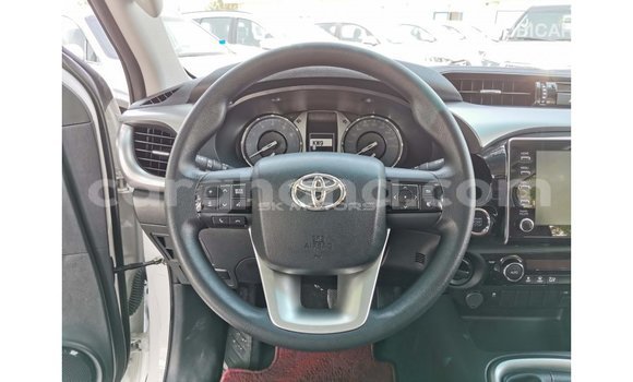 Ra Imported Toyota Hilux funfun Ọkọ̀ in Import - Dubai ni Ashanti Ra Imported Toyota Hilux funfun Ọkọ̀ in Import - Dubai ni Ashanti