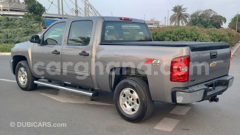 Big with watermark chevrolet silverado ashanti import dubai 26067