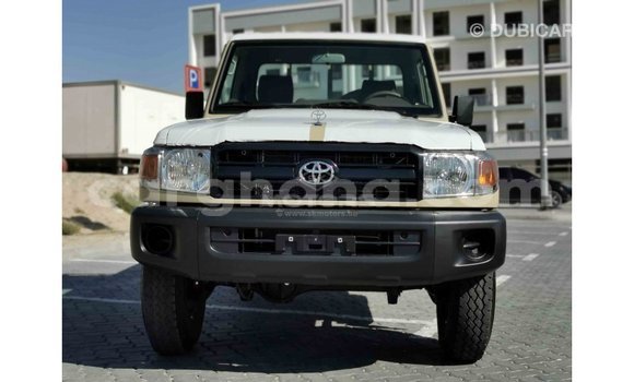 Buy Import Toyota Land Cruiser Beige Car in Import - Dubai in Ashanti Buy Import Toyota Land Cruiser Beige Car in Import - Dubai in Ashanti