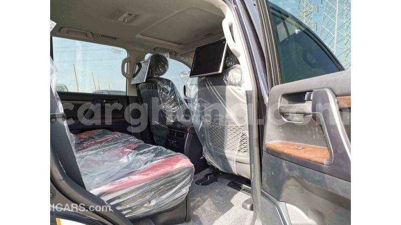 Big with watermark toyota land cruiser ashanti import dubai 26084