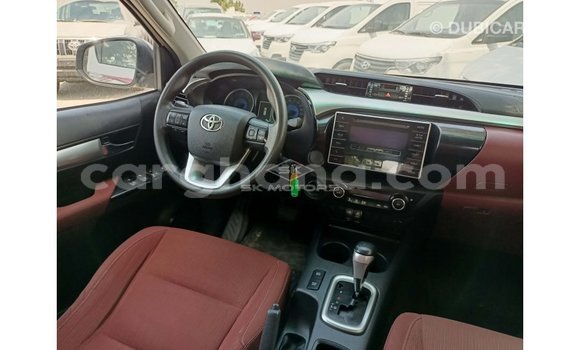 Buy Import Toyota Hilux White Car in Import - Dubai in Ashanti Buy Import Toyota Hilux White Car in Import - Dubai in Ashanti