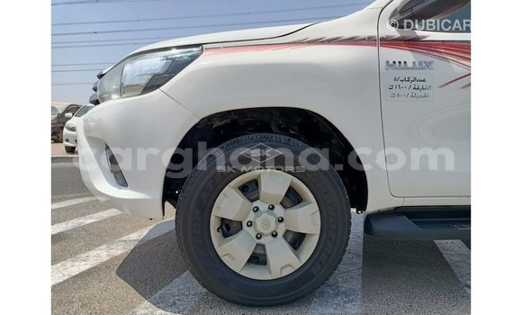 Buy Import Toyota Hilux White Car in Import - Dubai in Ashanti Buy Import Toyota Hilux White Car in Import - Dubai in Ashanti