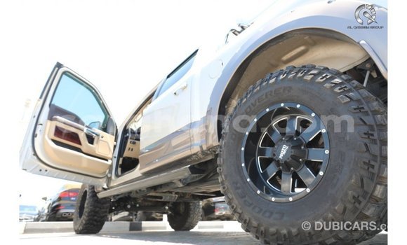 Sayi Imported Ford V8 M Mota in Import - Dubai a Ashanti Sayi Imported Ford V8 M Mota in Import - Dubai a Ashanti