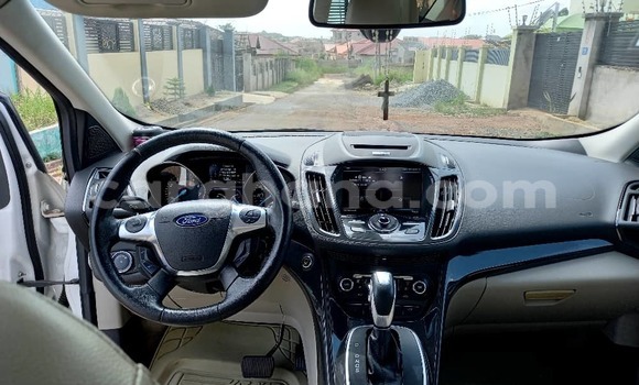 Buy Used Ford Escape White Car in Accra in Greater Accra Buy Used Ford Escape White Car in Accra in Greater Accra