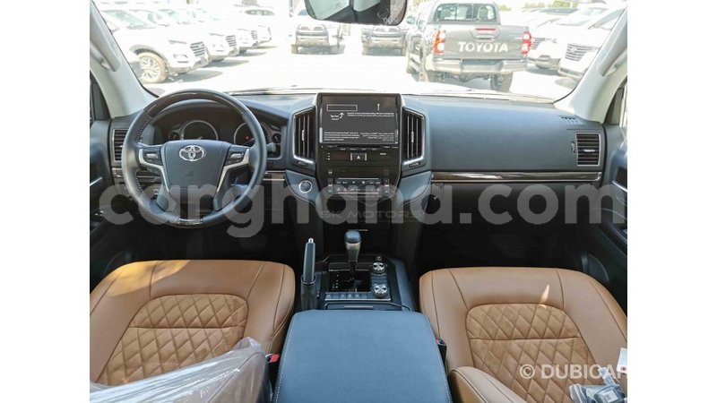 Big with watermark toyota land cruiser ashanti import dubai 26149