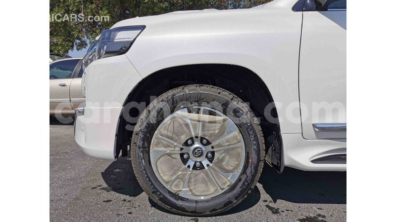 Big with watermark toyota land cruiser ashanti import dubai 26149