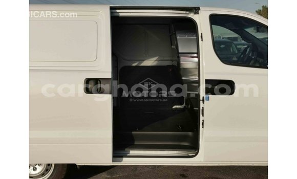 Ra Imported Hyundai Cargo funfun Ọkọ̀ in Import - Dubai ni Ashanti Ra Imported Hyundai Cargo funfun Ọkọ̀ in Import - Dubai ni Ashanti