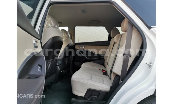 Ra Imported Hyundai Santa Fe funfun Ọkọ̀ in Import - Dubai ni Ashanti Ra Imported Hyundai Santa Fe funfun Ọkọ̀ in Import - Dubai ni Ashanti