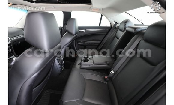 Sayi Imported Chrysler 300 Red Mota in Import - Dubai a Ashanti Sayi Imported Chrysler 300 Red Mota in Import - Dubai a Ashanti