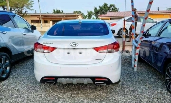 Sayi Na hannu Hyundai Elantra White Mota in Accra a Greater Accra Sayi Na hannu Hyundai Elantra White Mota in Accra a Greater Accra
