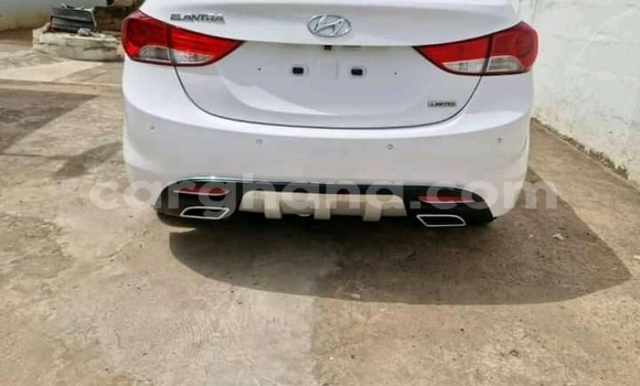 Sayi Na hannu Hyundai Elantra White Mota in Accra a Greater Accra Sayi Na hannu Hyundai Elantra White Mota in Accra a Greater Accra