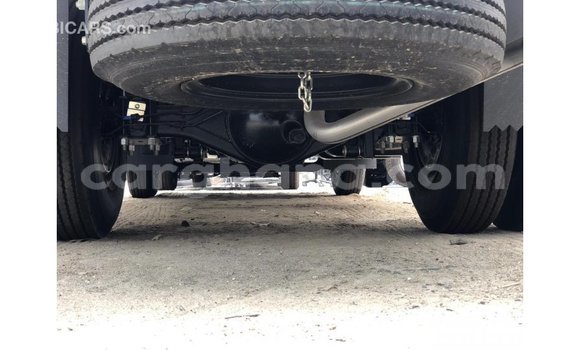 Buy Import Isuzu NPR White Truck in Import - Dubai in Ashanti Buy Import Isuzu NPR White Truck in Import - Dubai in Ashanti