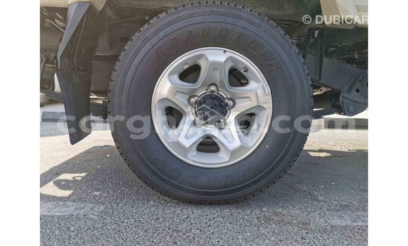 Sayi Imported Toyota Land Cruiser M Mota in Import - Dubai a Ashanti Sayi Imported Toyota Land Cruiser M Mota in Import - Dubai a Ashanti