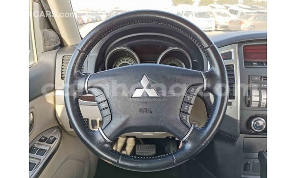 Sayi Imported Mitsubishi Pajero White Mota in Import - Dubai a Ashanti Sayi Imported Mitsubishi Pajero White Mota in Import - Dubai a Ashanti