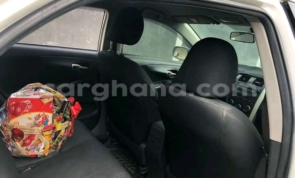 Sayi Na hannu Toyota Corolla White Mota in Accra a Greater Accra Sayi Na hannu Toyota Corolla White Mota in Accra a Greater Accra
