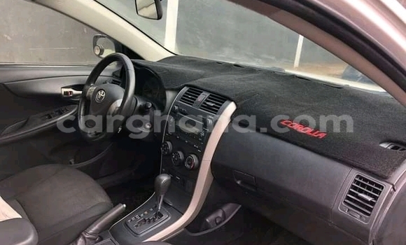 Sayi Na hannu Toyota Corolla White Mota in Accra a Greater Accra Sayi Na hannu Toyota Corolla White Mota in Accra a Greater Accra