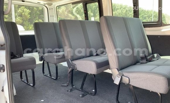 Sayi Imported Nissan Urvan White Mota in Import - Dubai a Ashanti Sayi Imported Nissan Urvan White Mota in Import - Dubai a Ashanti