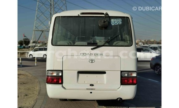 Ra Imported Toyota Coaster funfun Ọkọ̀ in Import - Dubai ni Ashanti Ra Imported Toyota Coaster funfun Ọkọ̀ in Import - Dubai ni Ashanti
